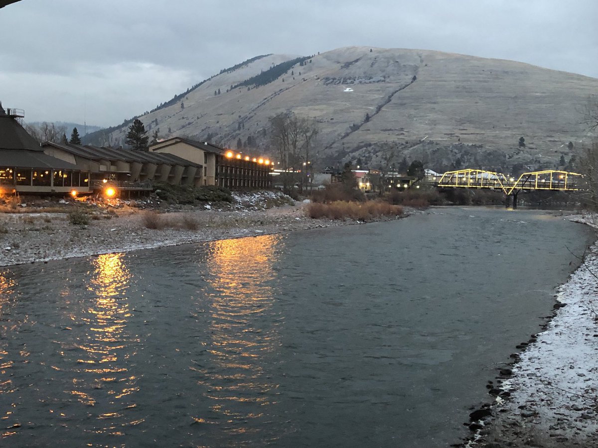 uncwmenshoops's tweet photo. Missoula scenes 📷
#HawkYeah #SnowHawks #UNCW https://t.co/Fk304AwXFr