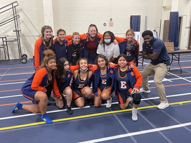 ETHSports's tweet photo. Historic night for Evanston Wrestling 🤼‍♀️ 

Girls Wrestling competed as a team for the first time in school history!!!

Contributing wins were:
🔹Priscilla Hartwell
🔸Nahla Dominguez
🔹Alize Ramirez
🔸Elizabeth Paredas
🔹Nadia Himrod https://t.co/BO80CWVJp2