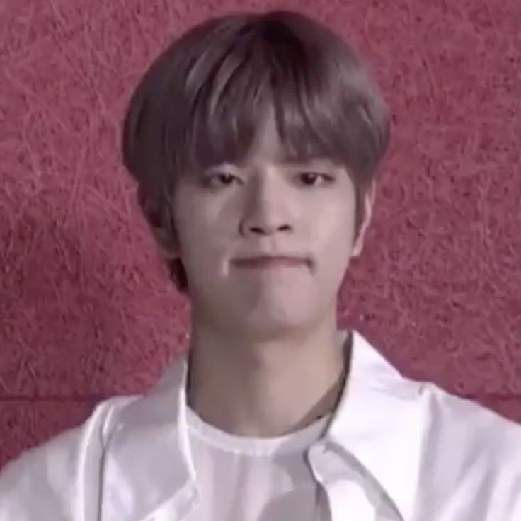 Aray35658359's tweet photo. @keum_dongg Bismillah menang pc skz. Aku kali ini optimis<(￣3￣)> https://t.co/gCxQYQ3409