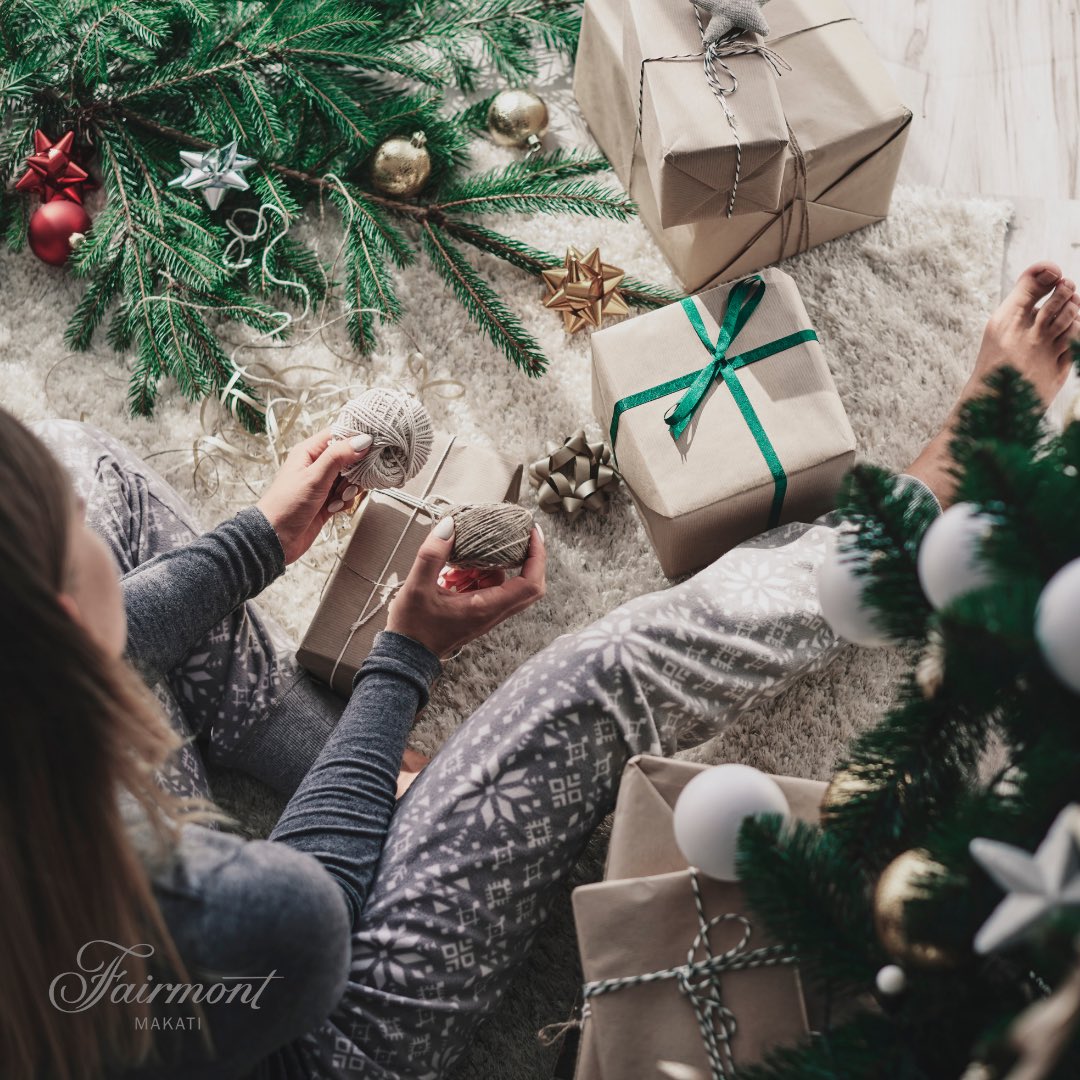 This Christmas season, gift yourselves with #ThatFairmontFeeling.

Celebrate The Grandest of Holidays with a festive staycation package that includes special discounts and benefits for an unforgettable yuletide season.

Visit qrco.de/MNLHolidays to know more. #FairmontMakati
