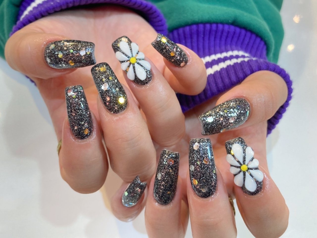 Nailsgogo 渋谷ネイルサロン 渋谷センター街zara目の前3階 Tel 03 5728 4343 ネット予約 T Co 2ext3sdfvm インスタ T Co Ehsuge57pz Tiktok T Co Okv9airk0n 担当 ゆさ お花ネイル マーガレットネイル ストリート