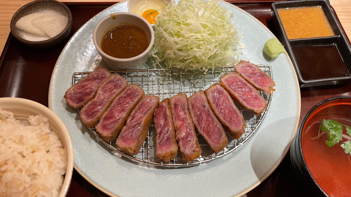 遅く食べる昼飯(๑´ڡ`๑) かつしか勝たん！