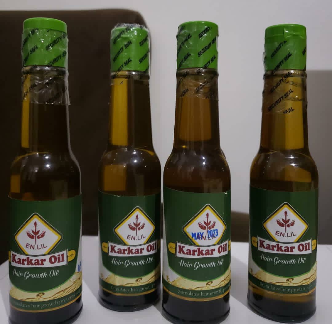 KinasChebe's tweet photo. Karkar oil and Chebe powder 
 * Darkens the hair 
 * Retains hair growth
 * Stops dandruff 
 *Stops hair breakage 
 * Softens and strengthens hair 
 * Add volume 
 Use our legit hair products  and have beautiful longer hair 
Contact us today +256773446330/ +256758580214 https://t.co/Yt3x1mrhgz