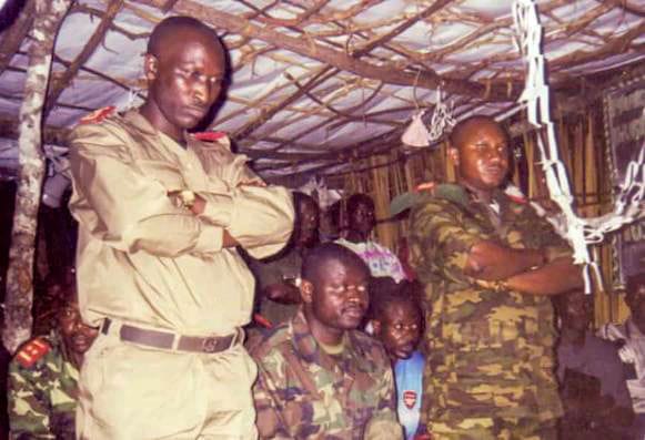 JournalIzuba's tweet photo. #Umuganigacamugani: #Umutima utibuka ni inyama. Nzobwira abatari bwavuke nabo babibwire abandi, ko i Burundi higeze kurwa ibara, abansi babantu #mujeri birara mu gihugu cose basesa amaraso, habonetse abagabo b'indyamunyu bakunda uburundi nabarundi baruhinda barwanya umwansi. https://t.co/goTmk6PeaO