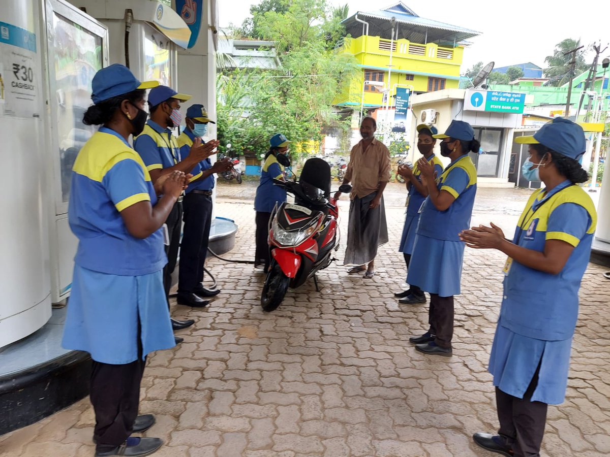 BpcRetailTvl's tweet photo. Congratulations to all the lucky customers who won Rs 200/- free fuel during #Happy Hours Campaign in the districts of Tirunelveli Retail Territory @BPCLimited @BPCLRetail @8singhi https://t.co/DNlVU5504i