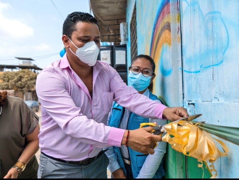Fundacion_FASH's tweet photo. Inauguración y reapertura de atención presencial de los centros de desarrollo infantil @InclusionEc, con la participación del director @MiesZona8 y las principales autoridades invitadas del @DuranGad @BomberosDuran @CTEcuador @PoliciaEcuador https://t.co/4ET4HOH5Pj