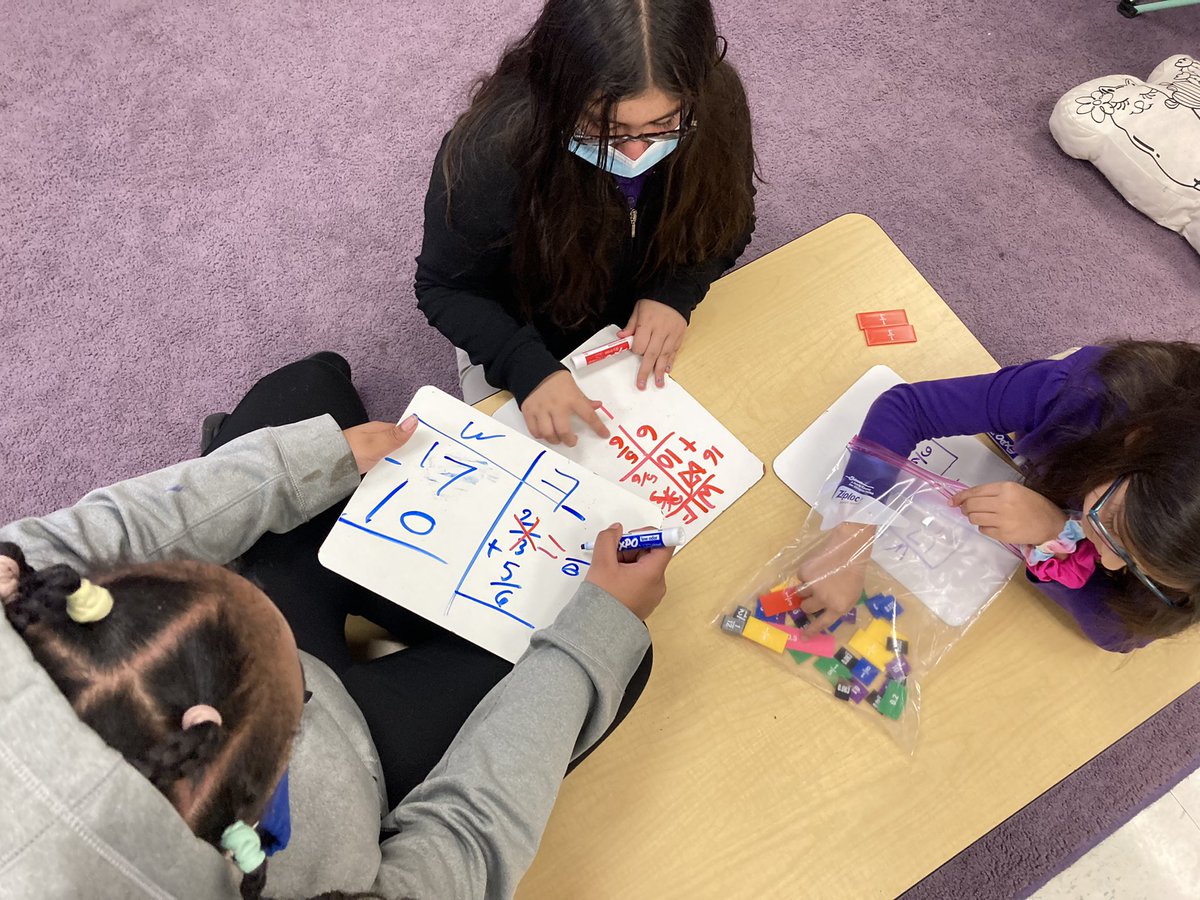 teachernerd247's tweet photo. Today we played grudge ball! I’ve seen this game several places including @ronclarkacademy My kids loved it! #games #education #teacher #renewedu #teachertwitter #rcainspired @BentonHeightsES @UCPSNC https://t.co/bU78gR99g4