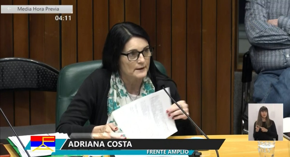 Interrupción voluntaria del embarazo se coló en debate de la junta. La edila Adriana Costa dijo que la política está en todas y cada una de las actividades y decisiones que se toman.--> facebook.com/juntamaldonado… #JDM