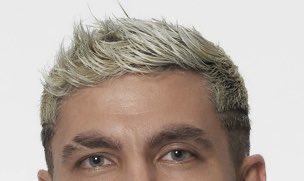 Never trust a man who does this to his hair. #TheBachelorette