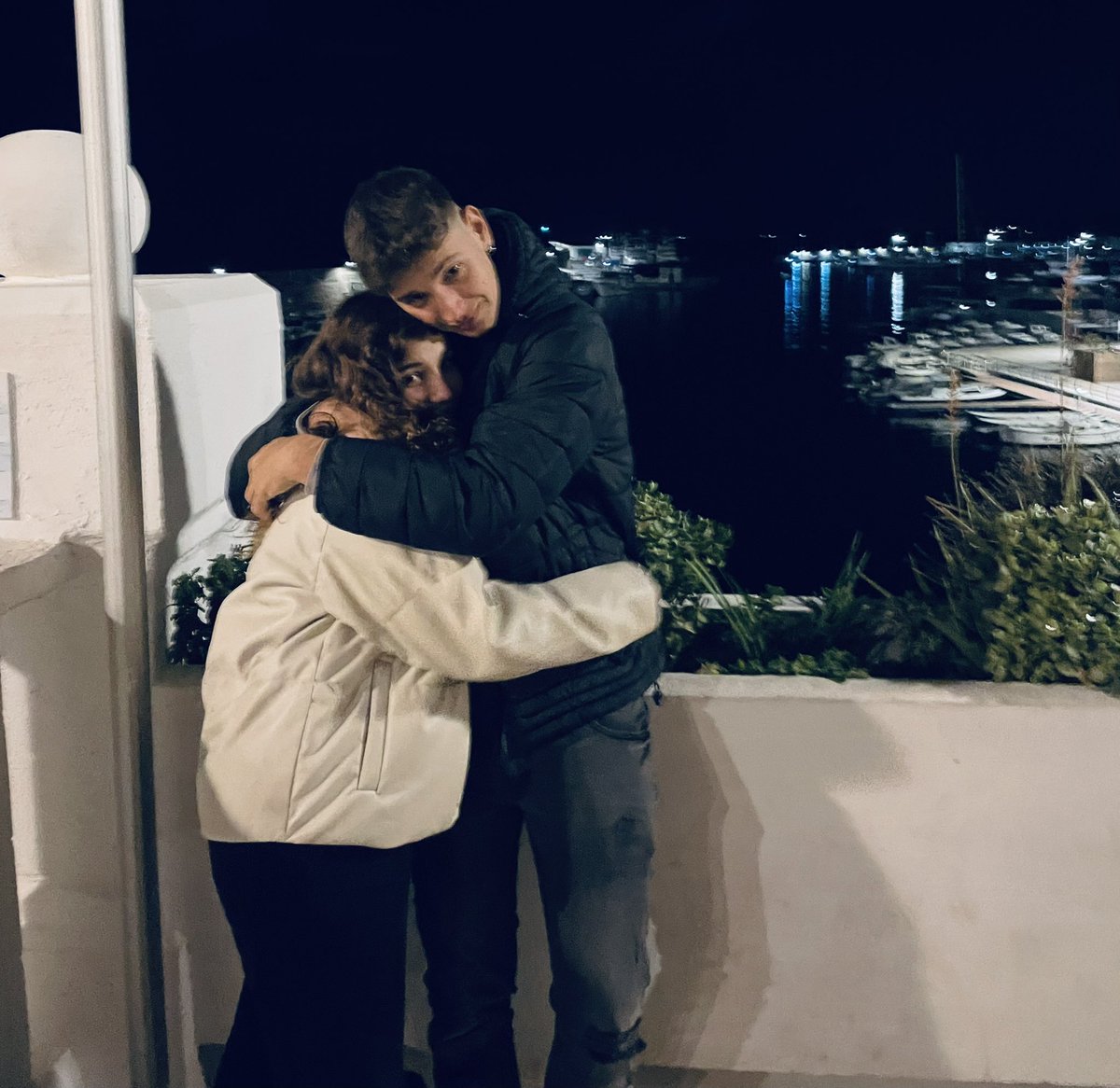 GariMercadal's tweet photo. Lu feliç que me fa un alaurenc 🌝✨ https://t.co/ZPAYWFc0D1