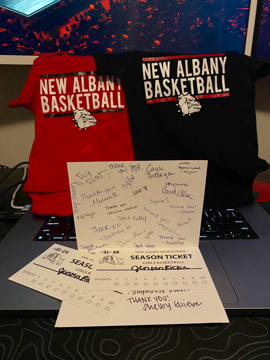 Red_Bolt_Design's tweet photo. Big thanks to @NewAlbanyGBB for having us out tonight! Was a great game even if it didn’t go the way we hoped. 

Even bigger thanks to @CoachGleebs, her staff and her players for hooking Baby Bolt up with some Bulldog gear! Hate when my allergies start acting up before tipoff 🥺 https://t.co/uoAwlGRcUR