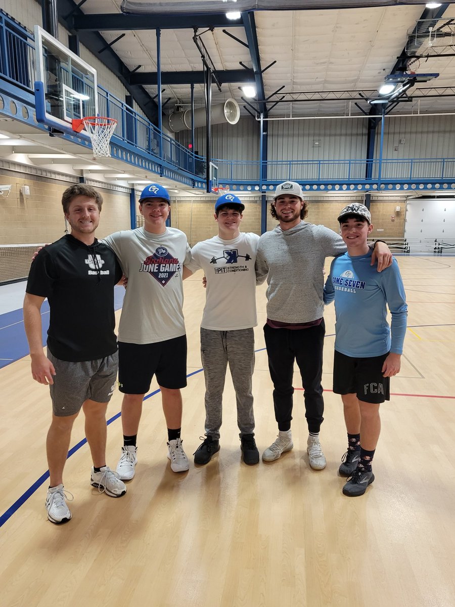 A couple of our @G7Coan Players attended <a href="/CamBrown_24/">Cam Brown</a> pitching camp today with <a href="/jacurry2/">Jacob Curry</a> assistance. Amazing to see two great friends give back to their hometown area. Thanks again fellas!