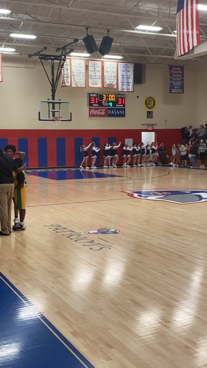 wbmcheer's tweet photo. Yellow Jackets to go into OT! Let’s Go!! https://t.co/jYs1DAlh1B