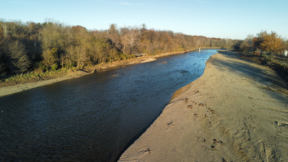 Both amazing and scary how low the river already is after the deconstruction of the dam