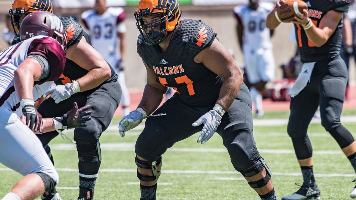 ayeiosefa_'s tweet photo. After a great phone call with @BrandonBurton36 I’m blessed to say I have received an offer from the University of Texas Permian Basin!! Thank you guys for the opportunity, God is Great🖤 https://t.co/0twwd3zo21