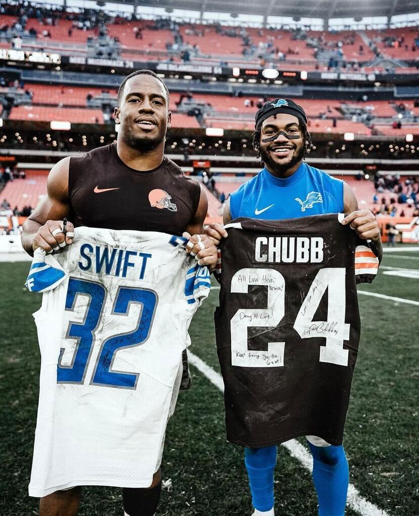 PFF_College's tweet photo. Is Georgia RB-U?🎓

IG/@AntaviousCoates https://t.co/galfqJQya5