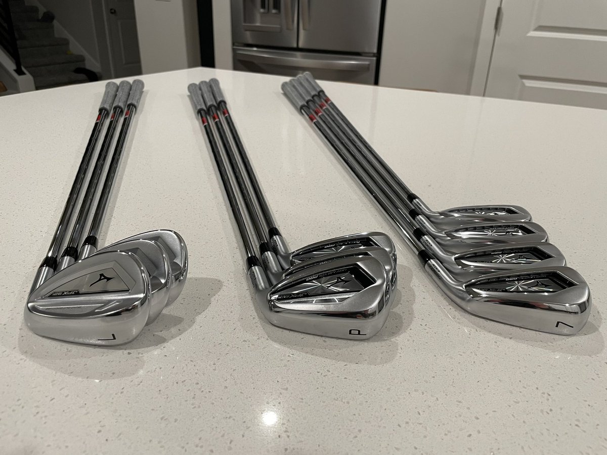 chandlerlaing's tweet photo. Christmas came early!
@MizunoGolfNA #WITB #HotMetalPro https://t.co/3YbBdpGcko