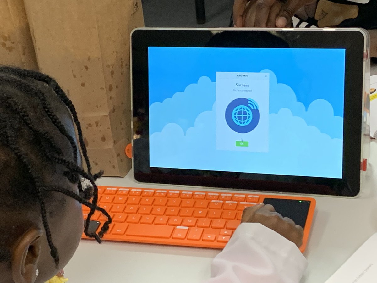 MsOnFire2Nspir3's tweet photo. Itโs alive!! Our scholars have limitless technological abilities with their computer kits! #TechnologistOfTheYear #STEMSuccessSummit #MrsOnFireToInspire https://t.co/bC7X9Ke5wh