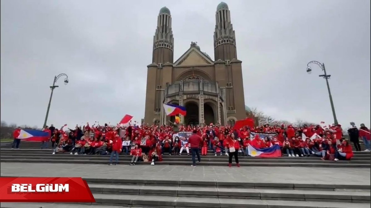 News5PH's tweet photo. Nagtipon-tipon at nagsuot ng kulay pula ang ilang Pilipino sa iba’t ibang bansa para ipakita ang kanilang suporta kay presidential aspirant Bongbong Marcos. #BilangPilipino2022

📸: Bongbong Marcos (Facebook) https://t.co/SAFJEJHY0b