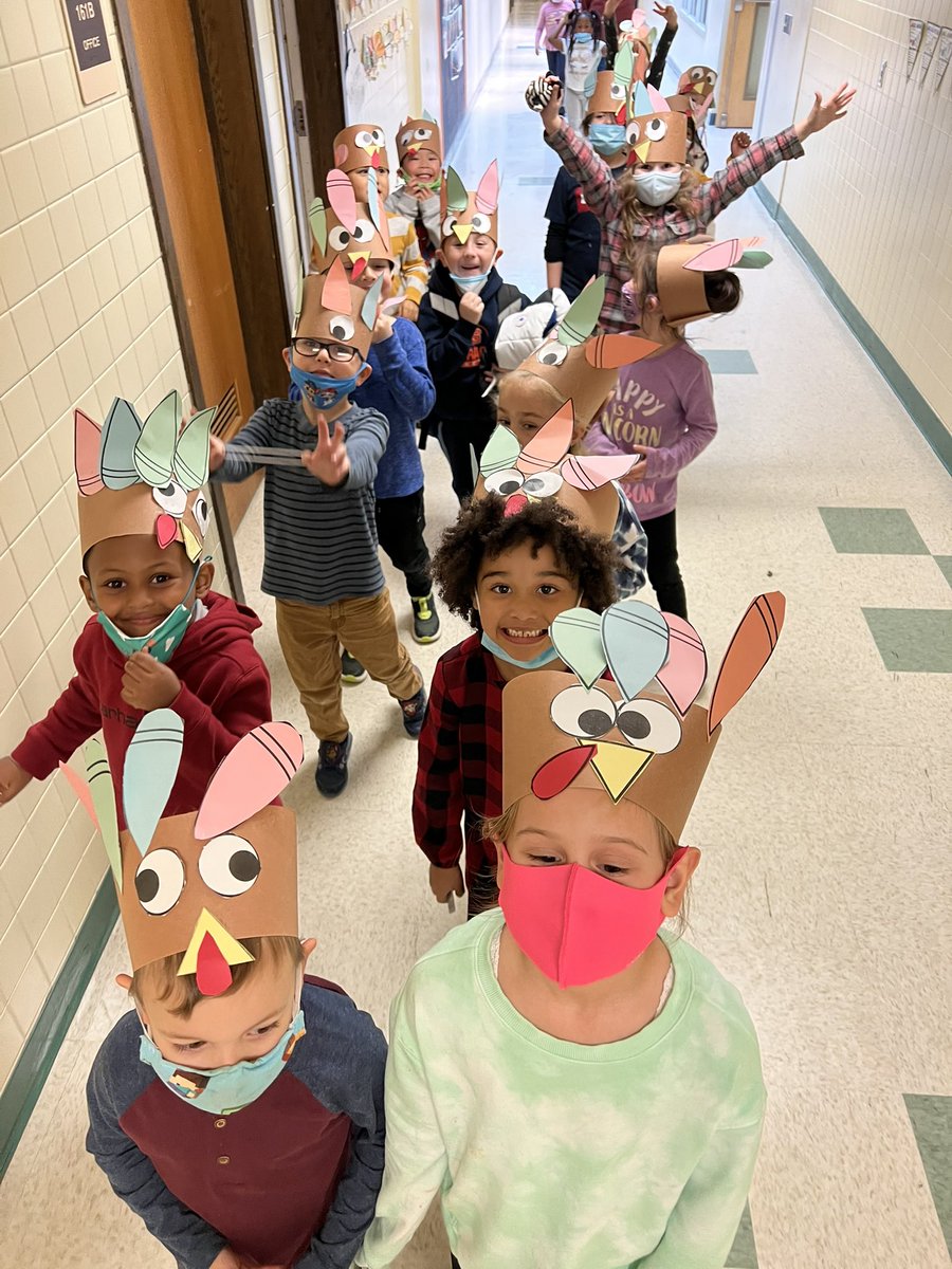 JRobinsonKinder's tweet photo. #AssemblyTime #SweetFaces #ThankfulForMyLittleTurkeys #SchoolWidePride #MightyWarriors https://t.co/Hnw87PPgK5