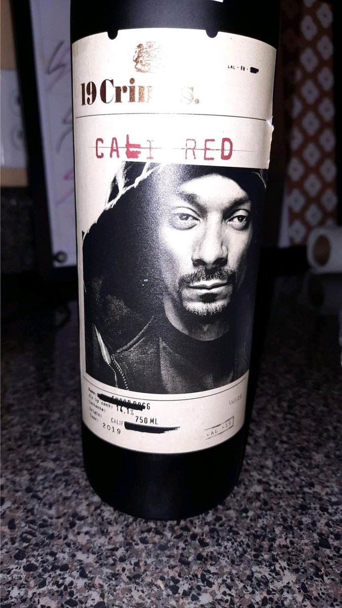 RobRice14's tweet photo. @SnoopDogg now that's some damn good wine. Add a little smoke(GreenCrack) and get ready! https://t.co/rnFtCE1DLL