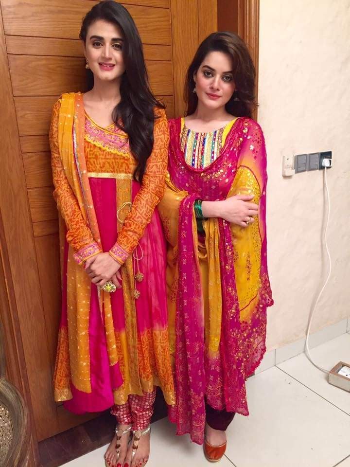 السلام علیکم جو بھی ریٹویٹ میرا فین کرے گا اس کو فالو بیک ملے گا ریٹویٹ کریں گے اوکے لکھیں