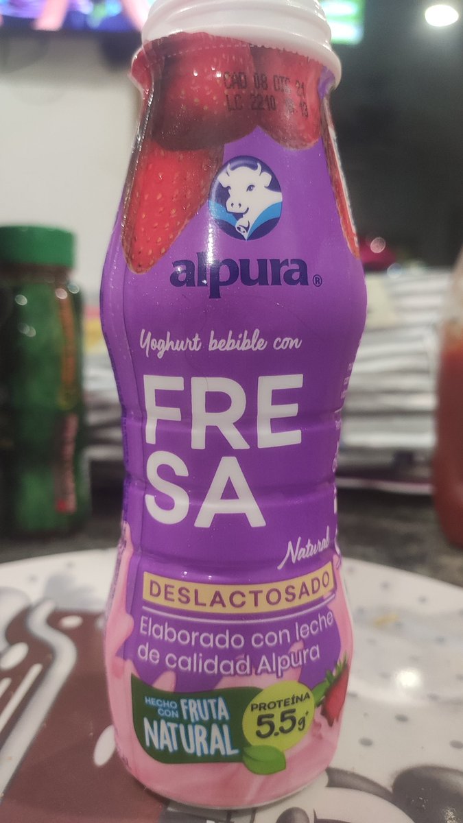 benjisgs's tweet photo. @alpuraoficial  su nueva imagen y fórmula sin pésimas cada vez más aguado el yogurth, parece licuado! Que triste! https://t.co/lAsQqgJUEn