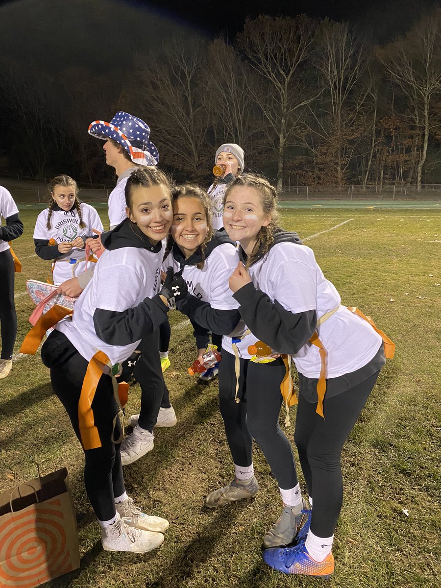 PalonenGHS's tweet photo. Powder Puff 2021 did not disappoint! What a game! The underclassmen came out STRONG with a 12-0 lead, but seniors came back to win! 25-18 final! The night was such a HUGE success thanks to all of your support! Special shout out to Mrs. Wooty for making it happen! #seniorswin π https://t.co/W9MmSKdXMF