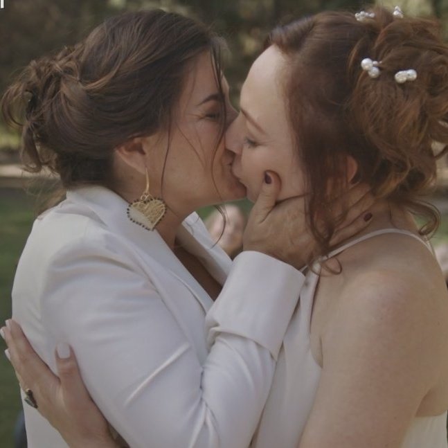 sucker4drag's tweet photo. Confieso que cuando Paty le dijo a Leiva "y cuando es el evento?" Empecé a llorar por qué sabía que era la boda de ellas https://t.co/AClPZH7Qzz