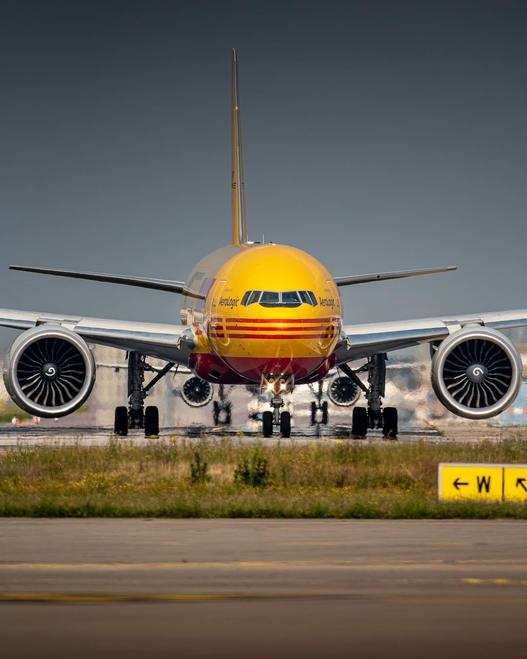 Dhl Express Malaysia On Twitter Off To Chase The Clouds Book Your Shipment At Mydhl Today Https T Co 0znlsblaum By Bigbird Aviation Frankfurtairport Frankfurt Germany Internationalshipping Malaysiacourierservices