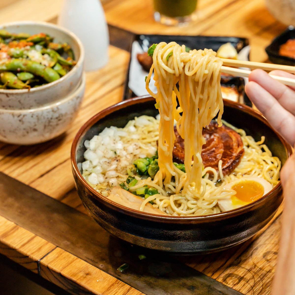 ramentatsu_ya's tweet photo. You can never go wrong with a classic. Our Ol' Skool features our chicken shoyu broth, chashu, ajitama, menma, scallion, white onion, nori and pepper for a hearty meal that might leave you in a food coma. 😉  Reserve your next table or order online at https://t.co/LKzsTJJruI https://t.co/4nY4v2X5xu