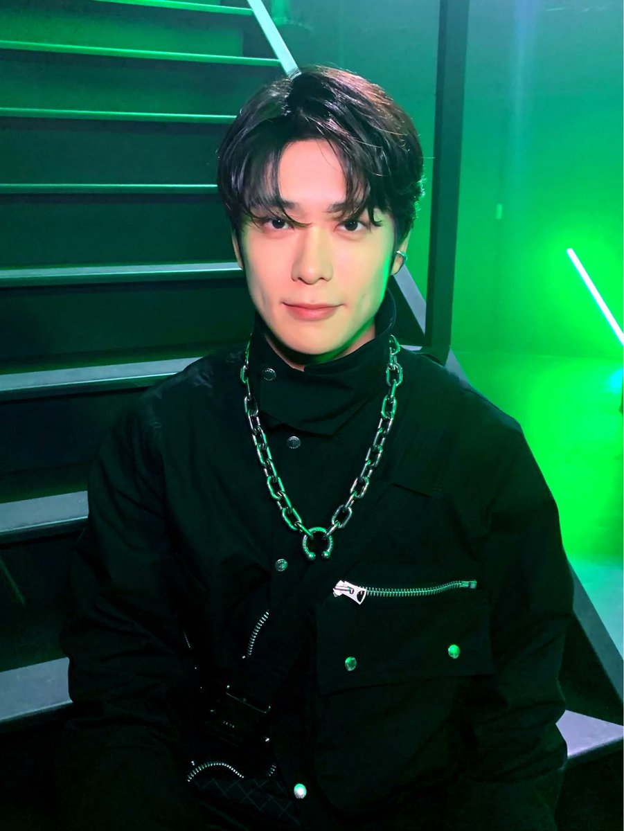 hourly jaehyun tweet media