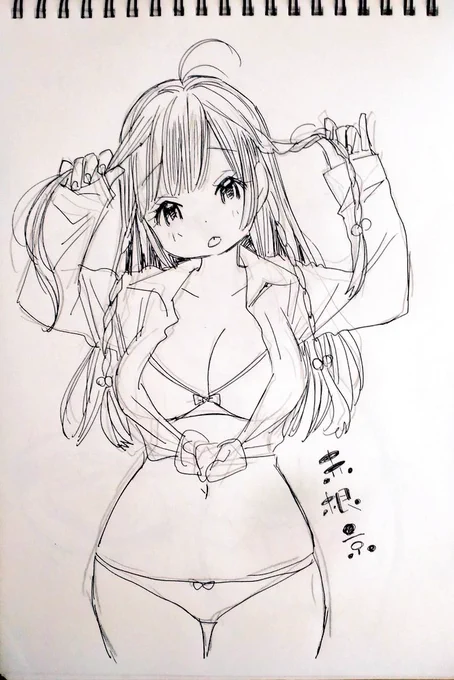 古い落書き出てきた
昔恋した子に今も恋してる
ワイ純情やな 