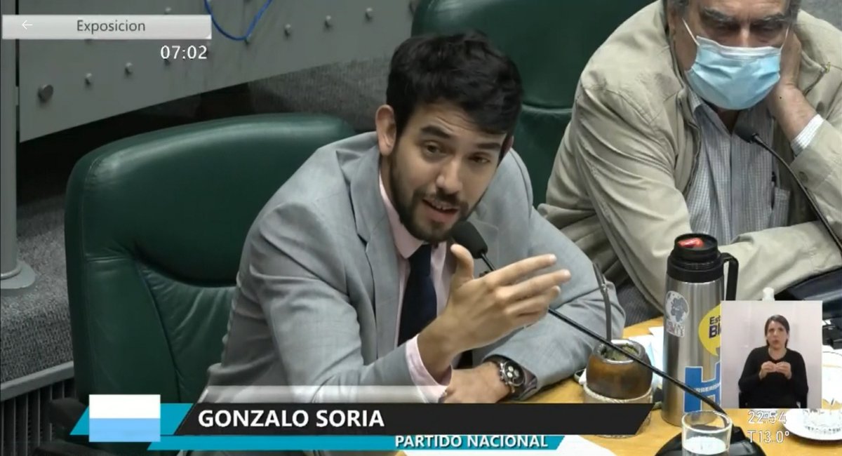 Destacan trabajo del MIDES Maldonado. El edil Gonzalo Soria comparó la situación futbolística, para utilizar un paralelismo entre pegarle a un buen jugador, con el rol que cumple la oposición al golpear a sectores vinculados al presidente Luis Lacalle.--> facebook.com/juntamaldonado…