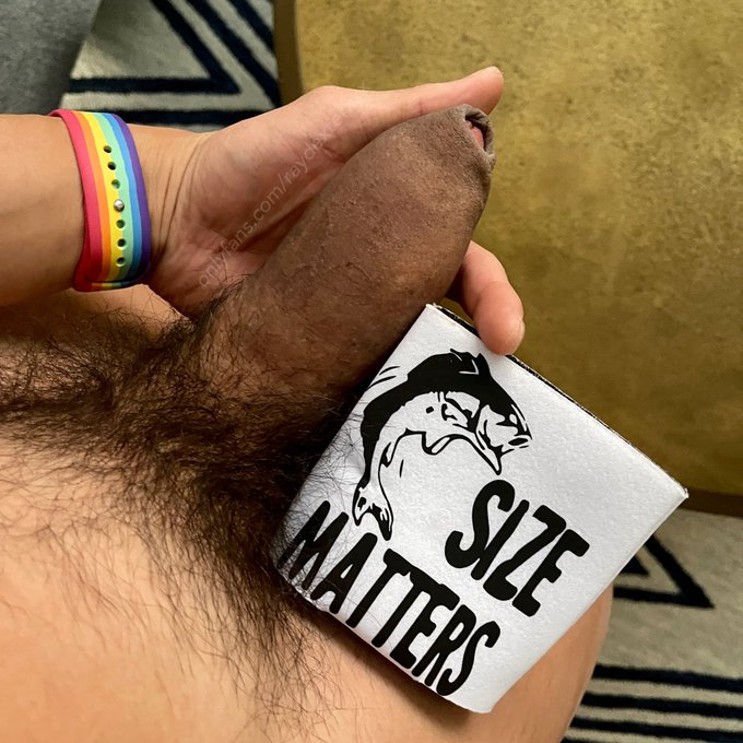 SIZE MATTERS 🎣 https://t.co/Rf6jDHt3a3 https://t.co/ES60WVz0lh