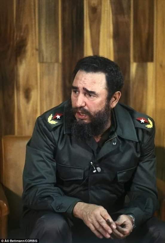Desde sus bromas hasta sus récords, desde su barba hasta su traje verdeolivo, #Fidel se convirtió en un ser humano singular. #FidelPorSiempre
