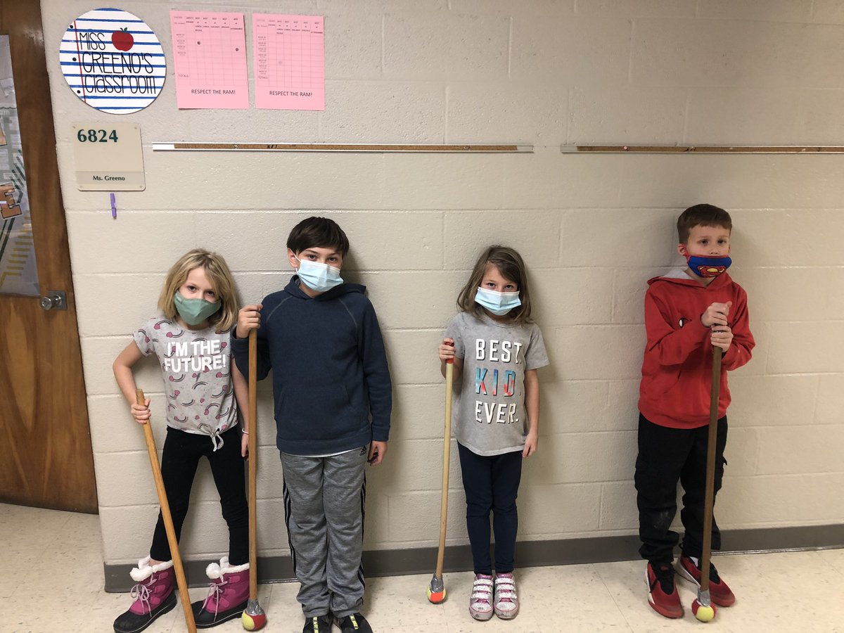 MrKnightSSS's tweet photo. The amazing Scuffbusters yesterday and today were from Mr. Villemure, Mr. Kryk, and Ms. Greeno’s class. Thanks for working hard to keep the Barnes floors looking good! #warh #scuffbusters @MrKryksclass @vill5thgrade https://t.co/jmPMxIDau7