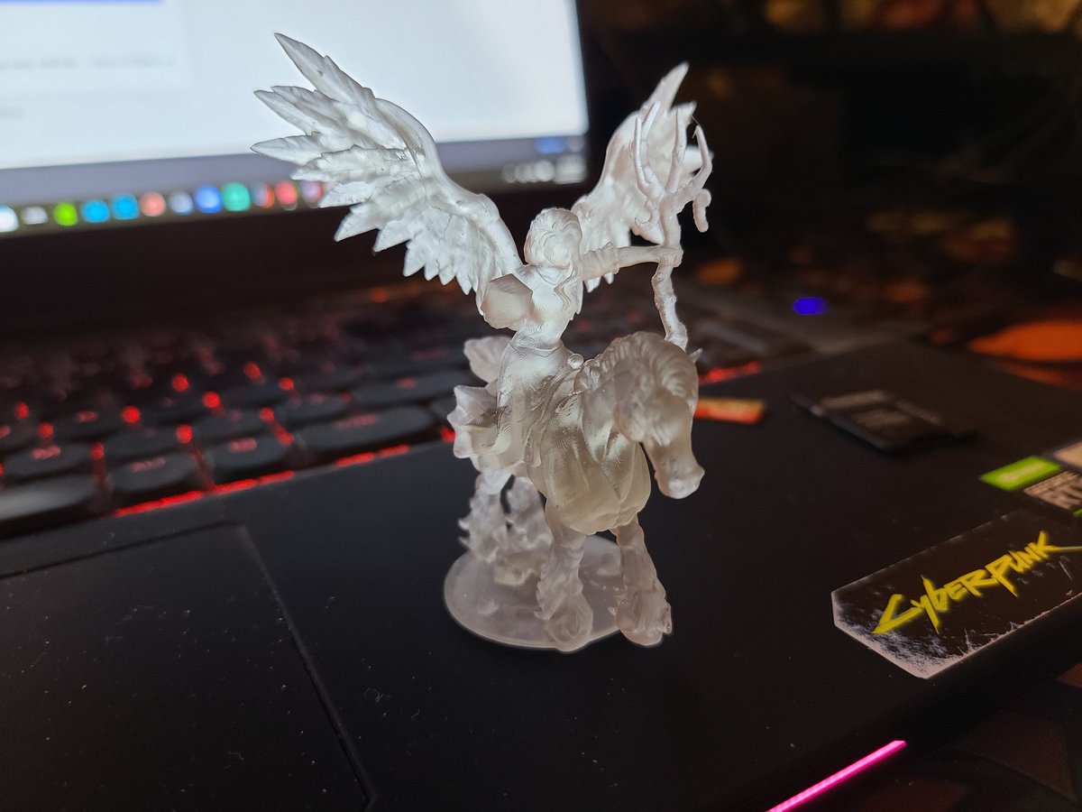 JaydenMcCross's tweet image. New custom print 😊 really proud of this one. I like the clear resin, but it&apos;s so hard to see the details. #3Dprinting #slaprinting #fantasyart