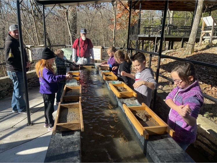 PanthersMce's tweet photo. Second Grade took a trip to Smallin Civil War Cave today! They got to explore the cave and go gem panning. The weather was perfect and we had the best day. #MCEalwayslearning https://t.co/55HFQO93La