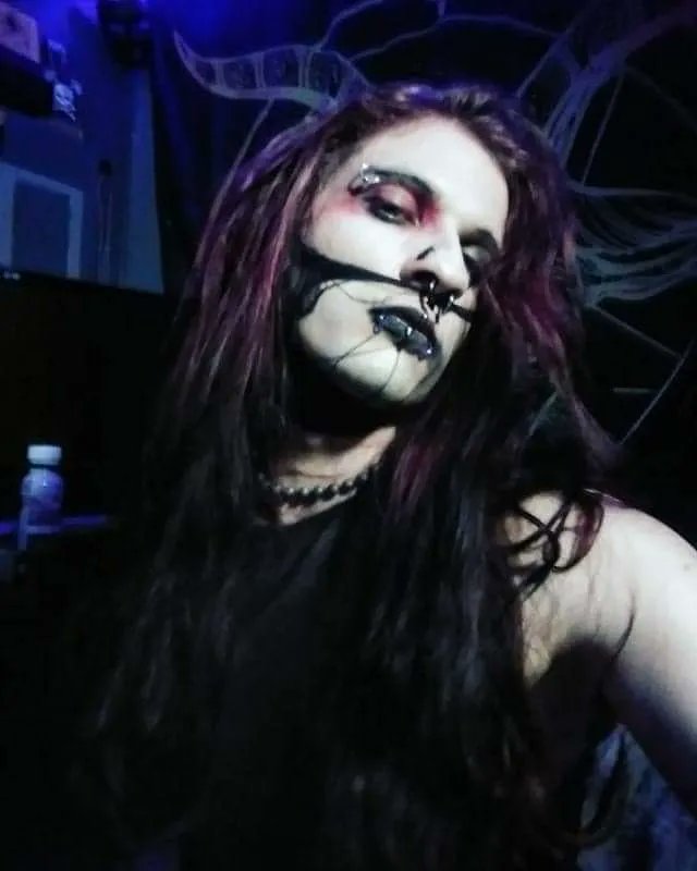 James_Ritual's tweet photo. @onlyfansnewbs 💀Gothic Guy On OnlyFans💀
🔥Customs Welcomed!🔥  
Access To Over 300 Pictures &amp; Videos! 
🦇LINK IN BIO!🦇
Cum Sin With Me!! 😈 https://t.co/pUVzePF1VR