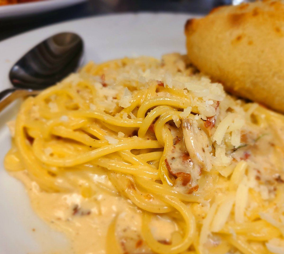 Nest_Nanaimo's tweet photo. That's Amore! #pastaplease https://t.co/VQ05OuXACu