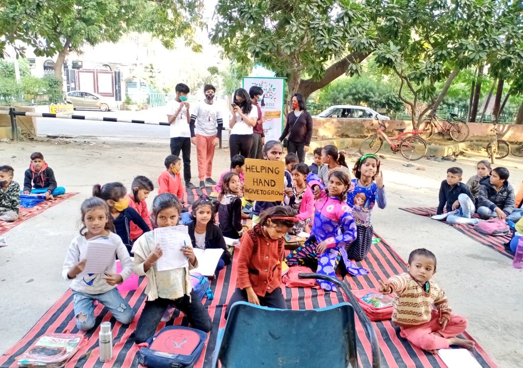 AaravSeth_'s tweet photo. #HelpingHands #Drive8

Those who help others, help themselves. @_WeRiseTogether  team distributed books, white board &amp; clothes to 57 deprived children.
Their priceless smiles motivated us to continue doing more for the society.

@AminaJMohammed @MinistryWCD @KaoHua3 @arora4people https://t.co/FCrRpDLION