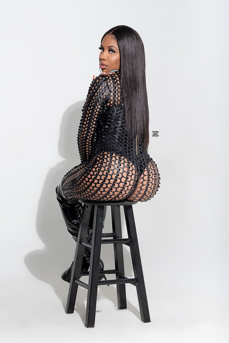 xclusivequeen_'s tweet photo. #HomeGrownWomen #BoolTALK https://t.co/IIUoEVRxfM