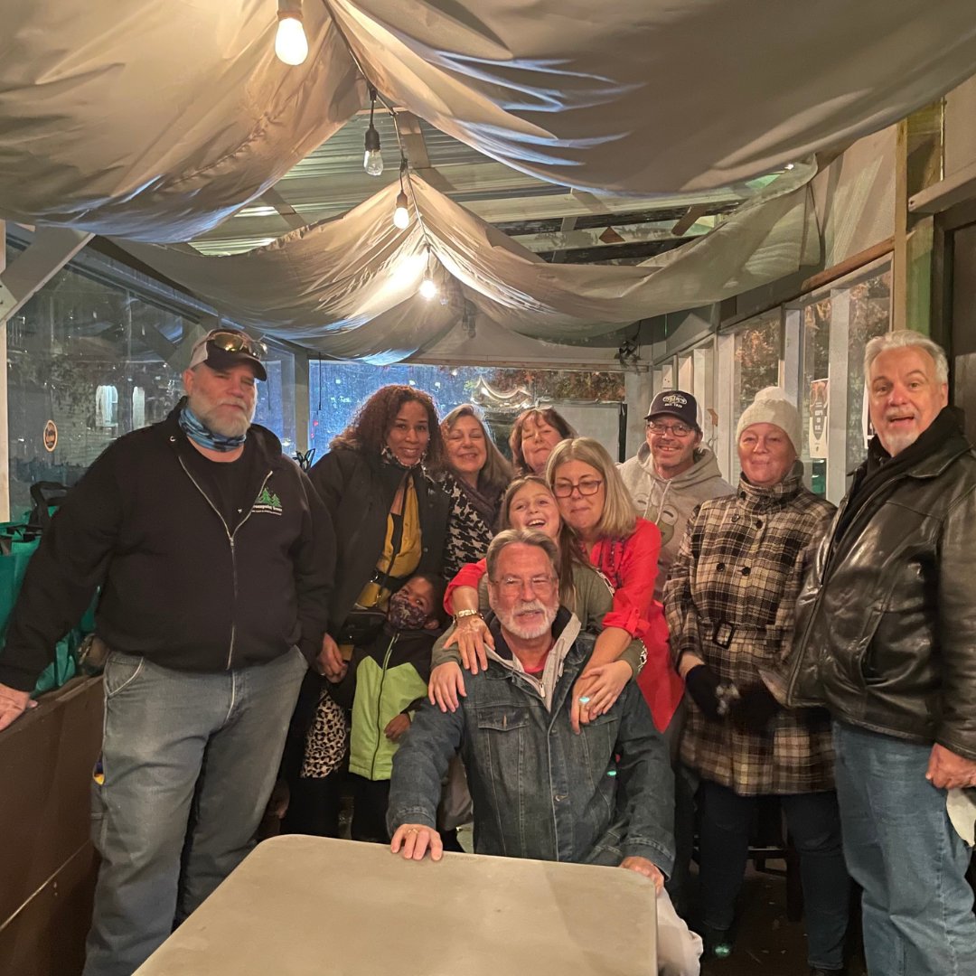 Neirstavern's tweet photo. Thank you to all the wonderful #Neirs200 Volunteers who helped bag and distribute food for our Feed the Community event. #Neirs200 #NeirsForYears #Thanksgiving #GivingThanks https://t.co/gEzIt9cg69