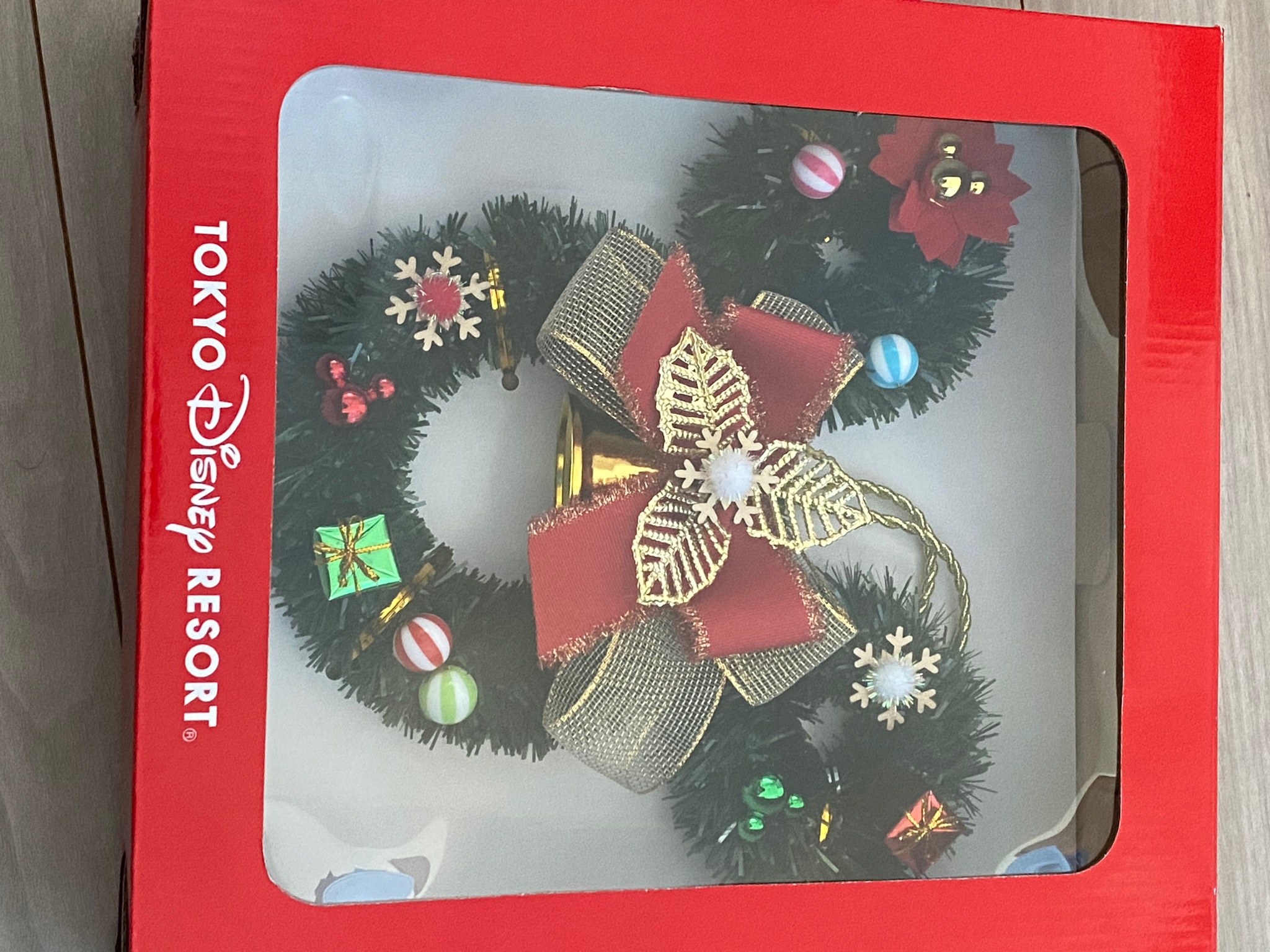 ディズニーのアプリからクリスマスリース買ったら 裏に付箋付いてた 失礼すぎんかこれ Olcってこんな会社なん T Co Dxtsufwopy Twitter