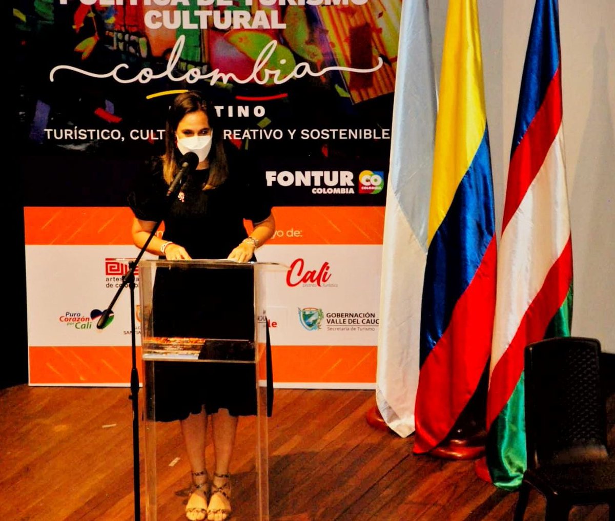 nanidoglioni's tweet photo. Un honor que Cali haya sido elegida por @mincultura y @MincomercioCo para el lanzamiento de la Política Pública de Turismo Cultural, resultado de un gran trabajo y de una ciudad que se transforma a través de la cultura y el turismo @SecTurismoCali @AlcaldiaDeCali @JorgeIvanOspina https://t.co/ZHnwAnvKTt
