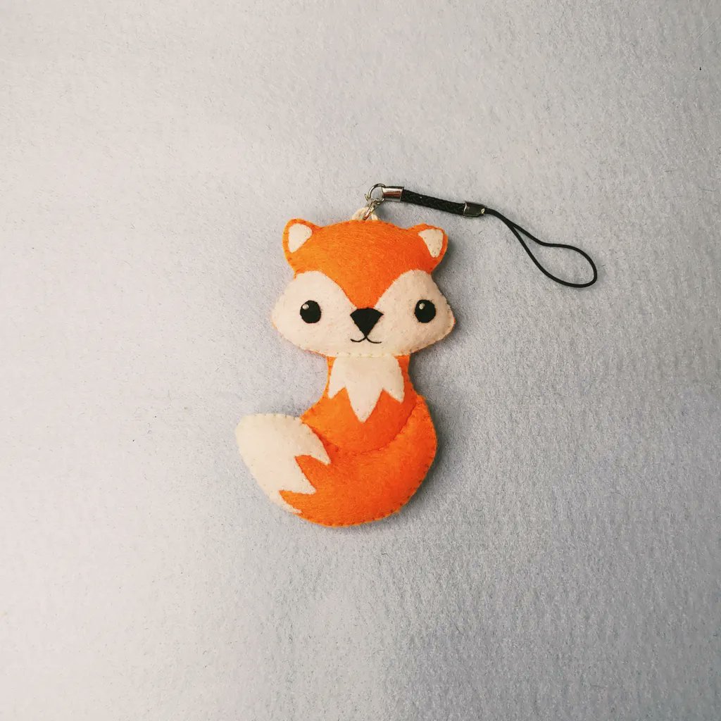 Bliss_Liberty_'s tweet photo. Next up for the Christmas series, a cute fox!

Also do check out a video of the process of this plush 😊 https://t.co/gP1Hpiqsqw

#fox #cute #animal #handmade #handcraft #handmadefelt #felt #feltcraft #handmadefeltcraft #commissionsopen https://t.co/S1UlubUhZD