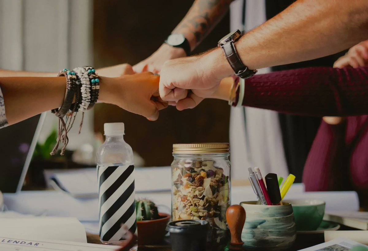 cvglobal_'s tweet photo. The results are in: in-house collaboration between global CV teams has proven to be a powerful tool in our quest to touch-a-billion people with the message of Jesus β£οΈ
Read more ππ½ https://t.co/blH4ETw32G
#storyofimpact
#introduceJesus
#cvAsiaPacific https://t.co/3pQoD04qnl