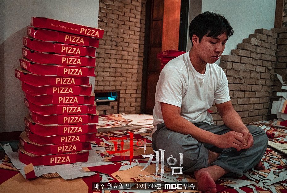 withMBC's tweet image. 이나영-최연승-이태균
이 조합의 정체는 뭡니까?🤔

단 4일만에 인류의 역사를 보여준 지하층
다음주 월요일엔 또 어떤 활약을 보여줄지 기대해주세요!

#피의게임 #P의게임 #MBC피의게임 #이상민 #장동민 #박지윤 #슈카 #최예나 #진용진 #MBC #서바이벌 #bloddygame #parasite