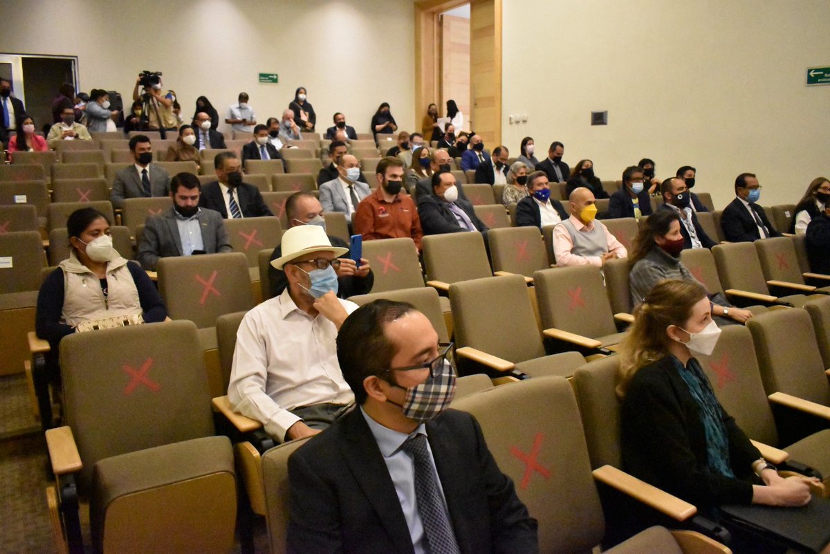 Marco Del Prete (@mdelprete) on Twitter photo Esta tarde entregamos reconocimientos a las empresas que participaron en dos importantes proyectos de internacionalización: participación en la Expo de Importación en China y la incorporación a mercados internacionales a través de <a href="/AlibabaGroup/">Alibaba Group</a>. Esta tarde entregamos reconocimientos a las empresas que participaron en dos importantes proyectos de internacionalización: participación en la Expo de Importación en China y la incorporación a mercados internacionales a través de <a href="/AlibabaGroup/">Alibaba Group</a>.